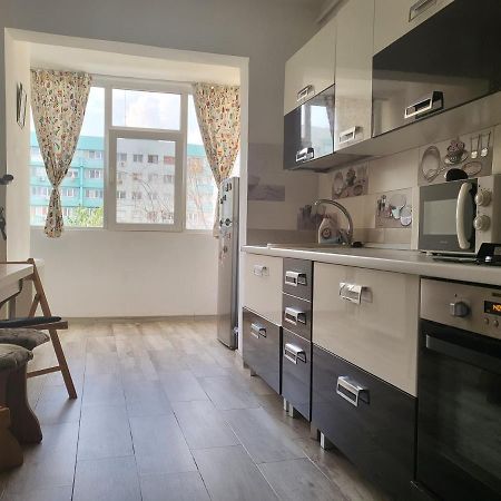Apartament Cu 3 Camere Chiar In Inima Capitalei Bucarest Extérieur photo