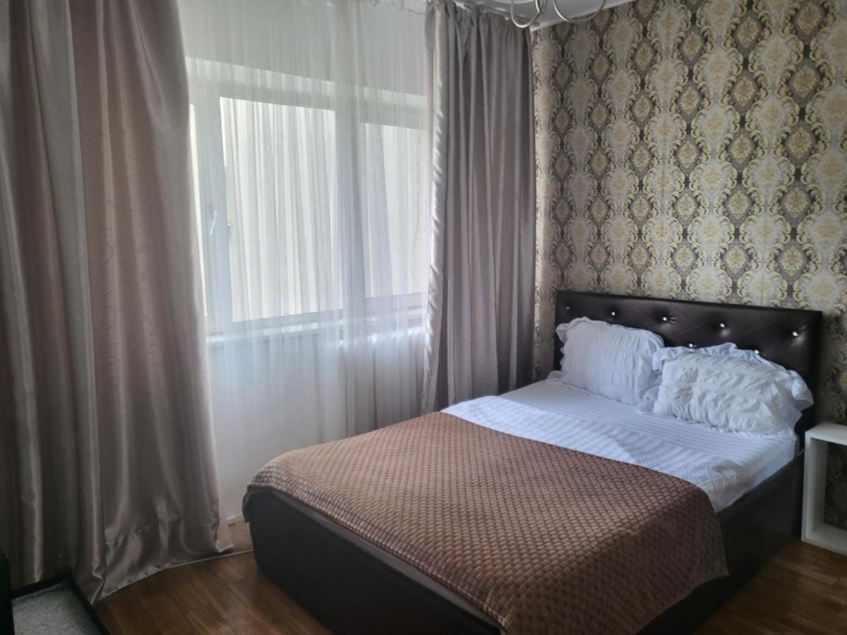 Apartament Cu 3 Camere Chiar In Inima Capitalei Bucarest Extérieur photo